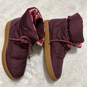 Kate Spade Cocoon Burgundy/Purple Snow Boots Size 9